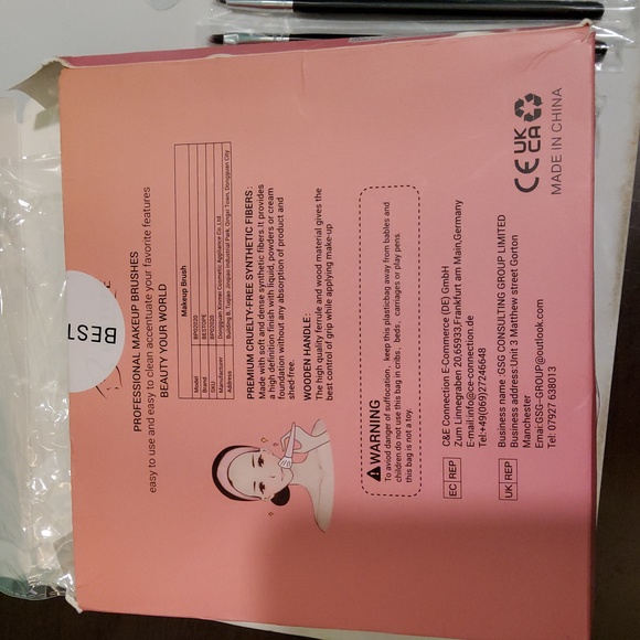 Professional Makeup Brushes - Picture 6 of 7